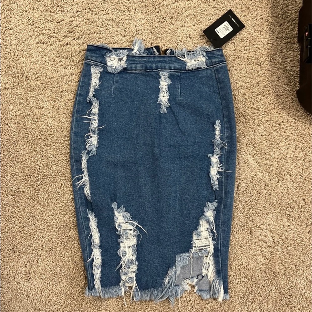 Fashion nova denim skirt